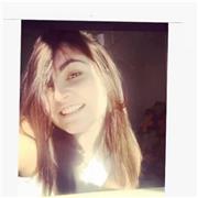 Ragazza offre ripetizioni per bambini di scuola elementare